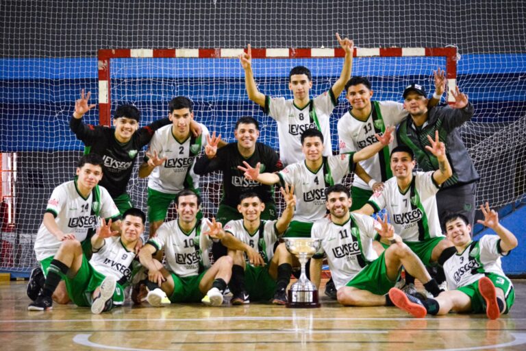 Camioneros hizo historia: se consagró campeón nacional del Regional Federal Amateur en San Juan 9 CAMIO USHUAIA