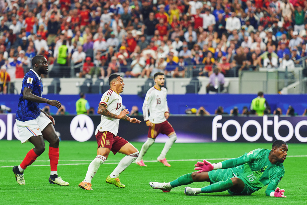 España celebra la victoria ante Francia en la semifinal del Mundial 2026.