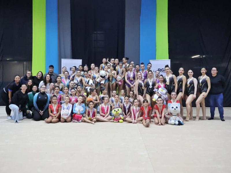 Se realizó en Río Grande el primer Torneo Federativo provincial de Gimnasia Rítmica 1 Cuervas del Fin del Mundo campeonas ante Real Madrid