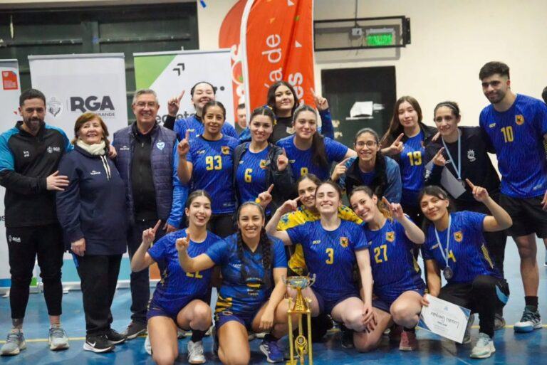 Real Madrid volvió a ser campeón y se quedó con el Torneo Patagónico de Handball 2 REAL MADRID