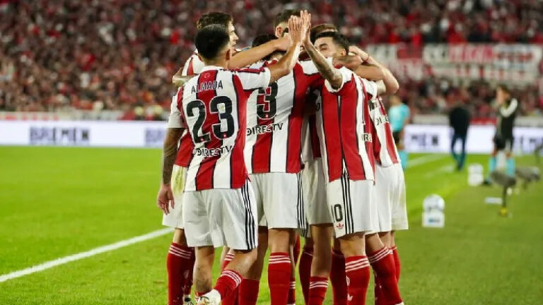 River volvió a ganar y tomó aire ante Argentinos 3 River 2 0 Argentinos Clausura26