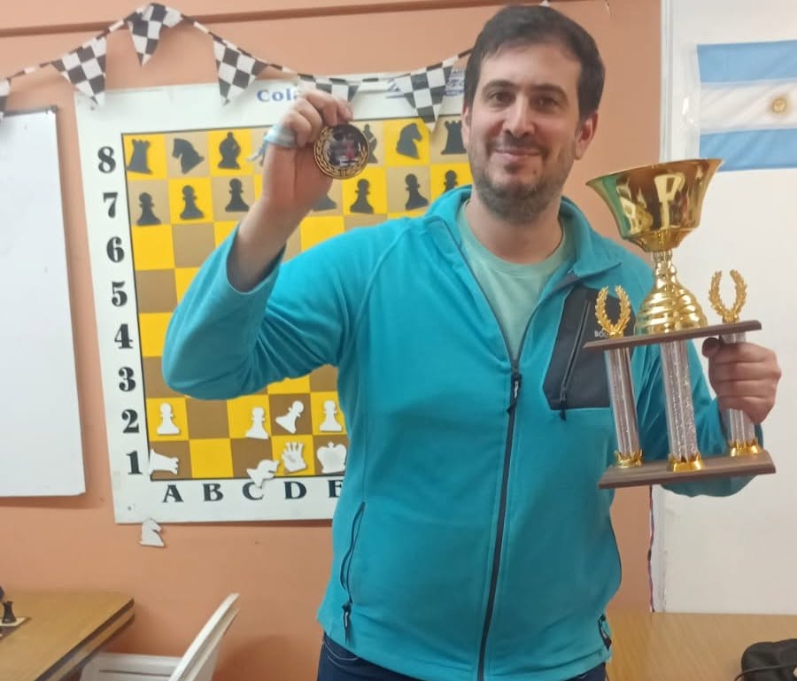 Ariel Farías se consagró campeón del IRT de ajedrez en Río Grande 1 Cuervas del Fin del Mundo campeonas ante Real Madrid