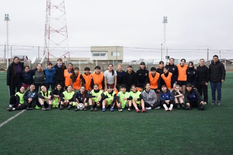 La Preselección femenina de fútbol continúa su preparación para los Juegos de la Araucanía 2 Preseleccion futbol femenino Araucania 26