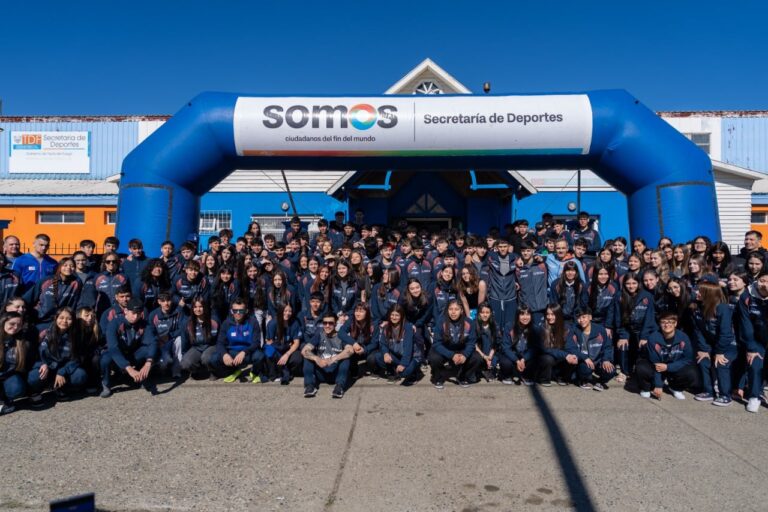 La delegación de Tierra del Fuego partió rumbo a los Juegos Binacionales de la Araucanía 5 Delegacion TDF Araucania 26