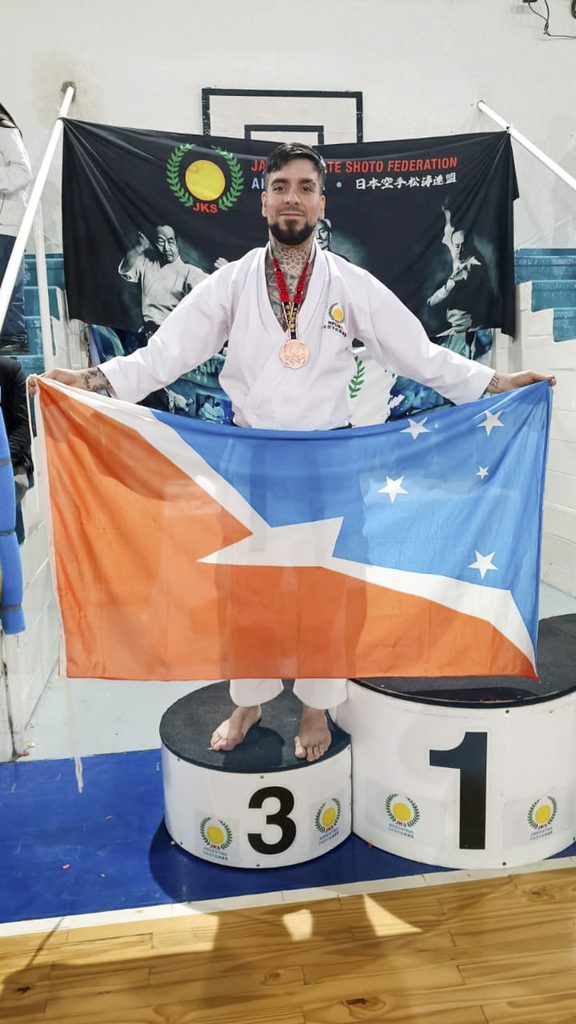 Karate JKS: Tierra del Fuego logró tres medallas en el Nacional 2026 4 MATIAS GENES