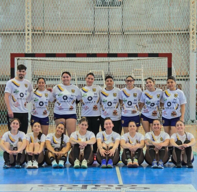 Real Madrid de Río Grande se metió entre los ocho mejores del Nacional C de handball 1 REAL MADRID 2